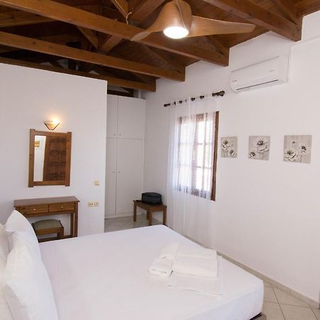 Rena Apartments กูเวส ภายนอก รูปภาพ