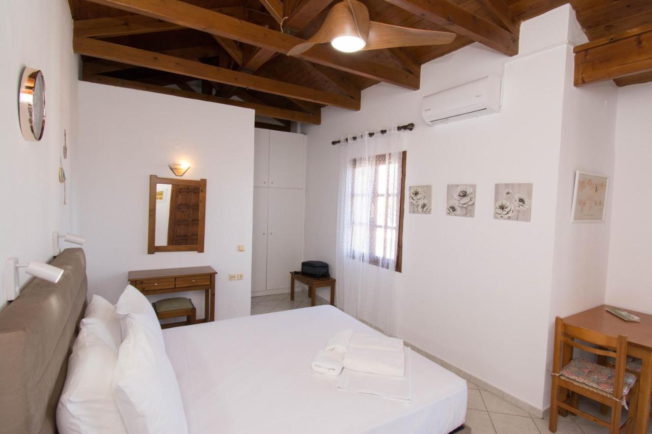 Rena Apartments กูเวส ภายนอก รูปภาพ