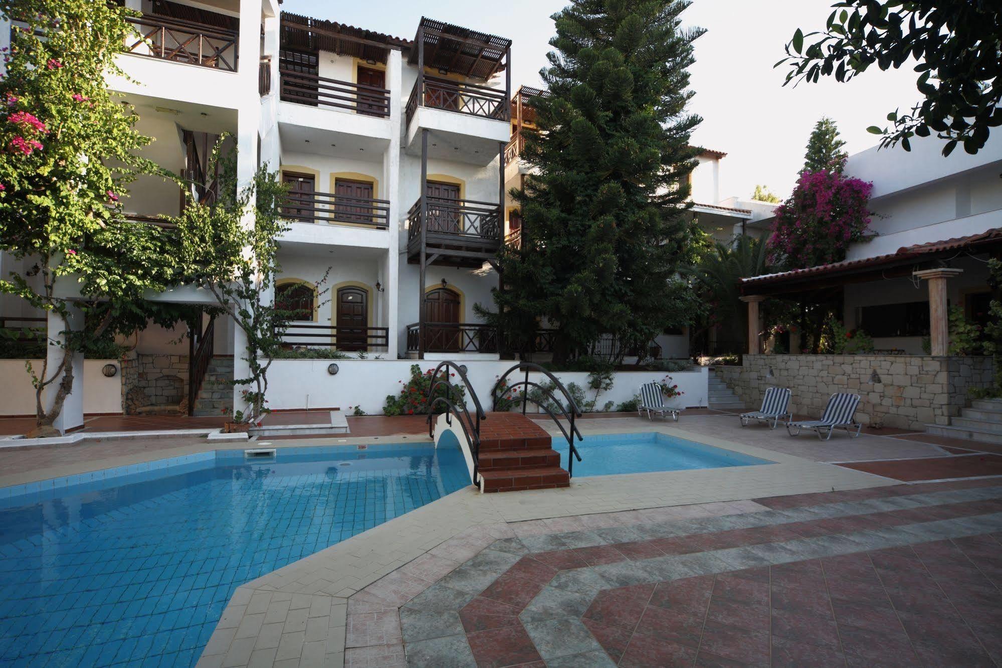 Rena Apartments กูเวส ภายนอก รูปภาพ